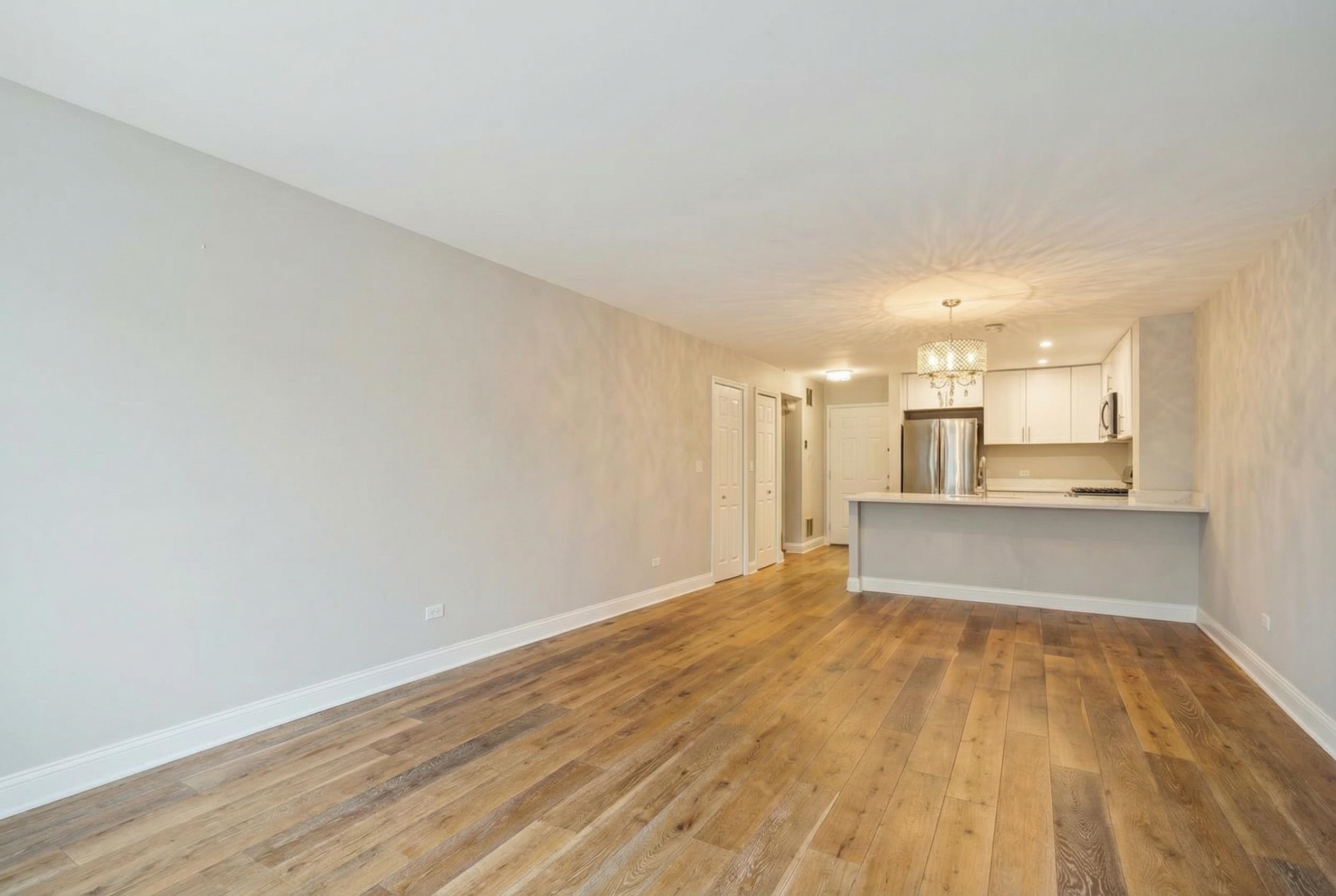 403 Hancock Court, Unit 403 Edgewater, NJ 07020 - Photo 5 of 17