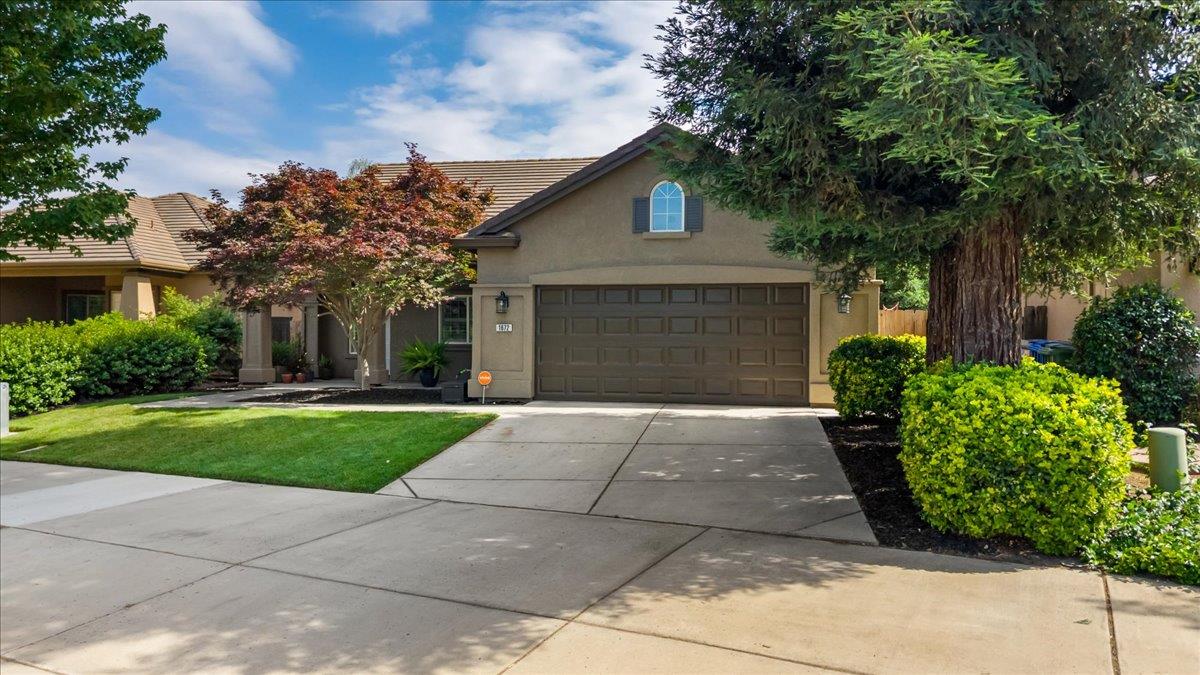 1672 Moonbeam Way Turlock, CA 95382 - Photo 2 of 53