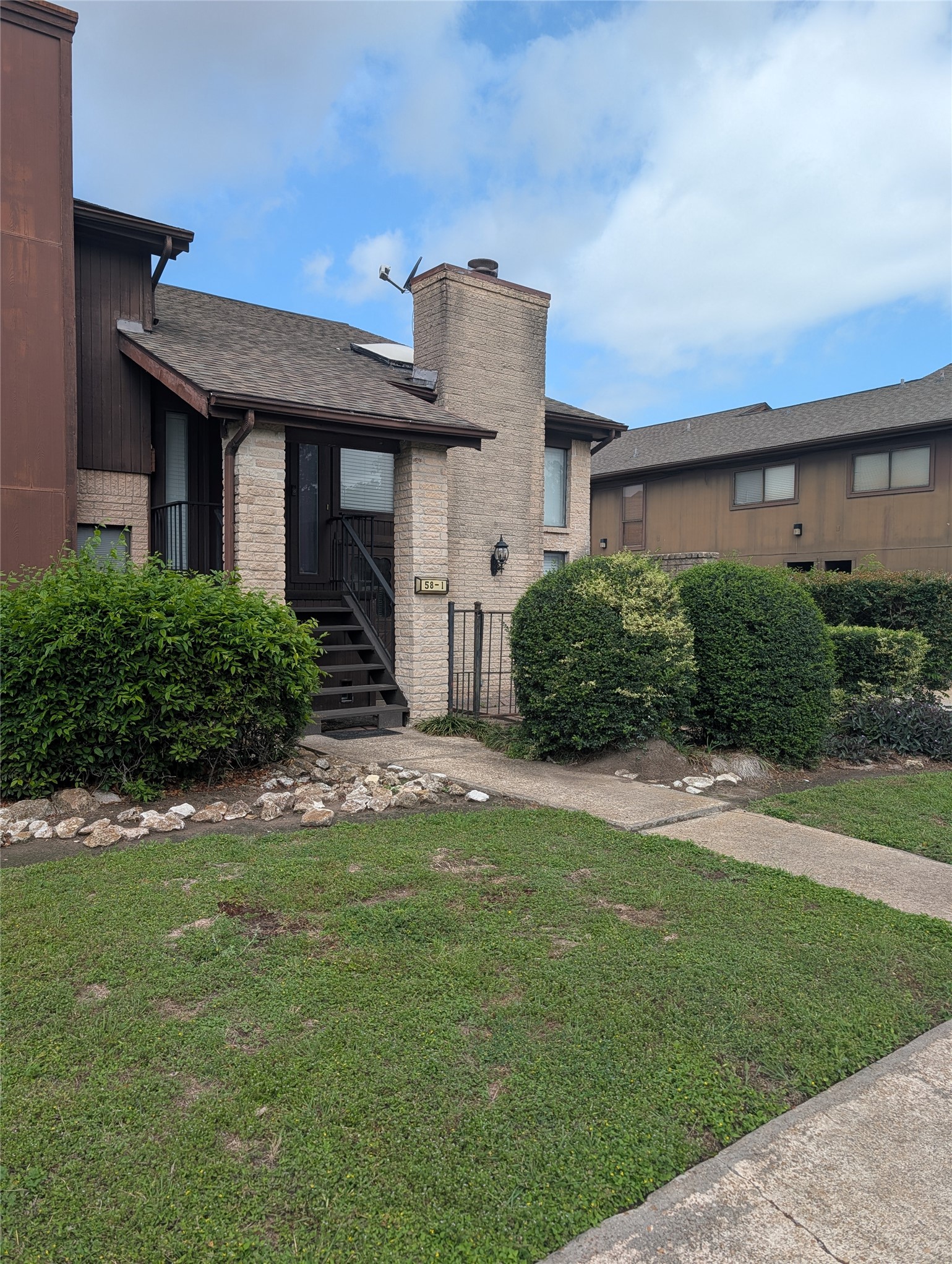 58 Evanston Street, Unit 1 Houston, TX 77015 - Photo 2 of 25