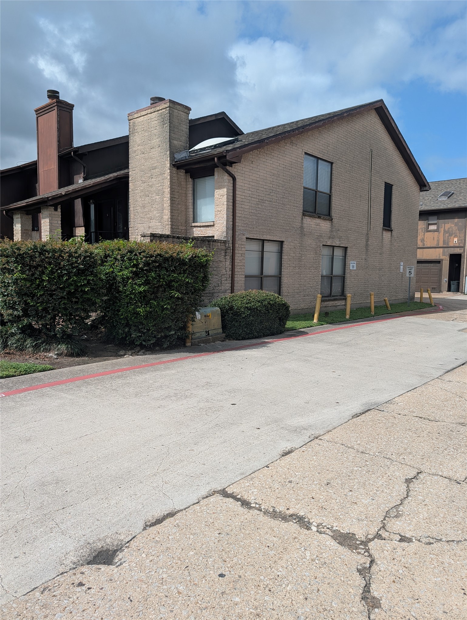 58 Evanston Street, Unit 1 Houston, TX 77015 - Photo 3 of 25