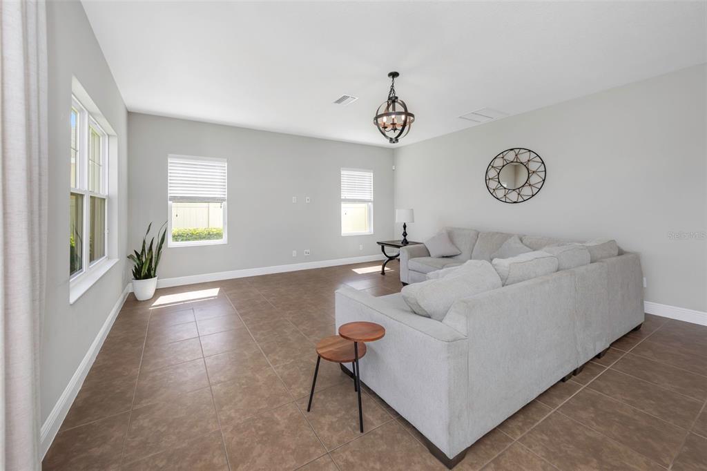32475 Natural Bridge Road Wesley Chapel, FL 33543 - Photo 9 of 65 Gallery Image 9
