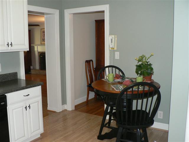 8 Wildwood Road Greenville, SC 29615 - Photo 9 of 24 Gallery Image 9