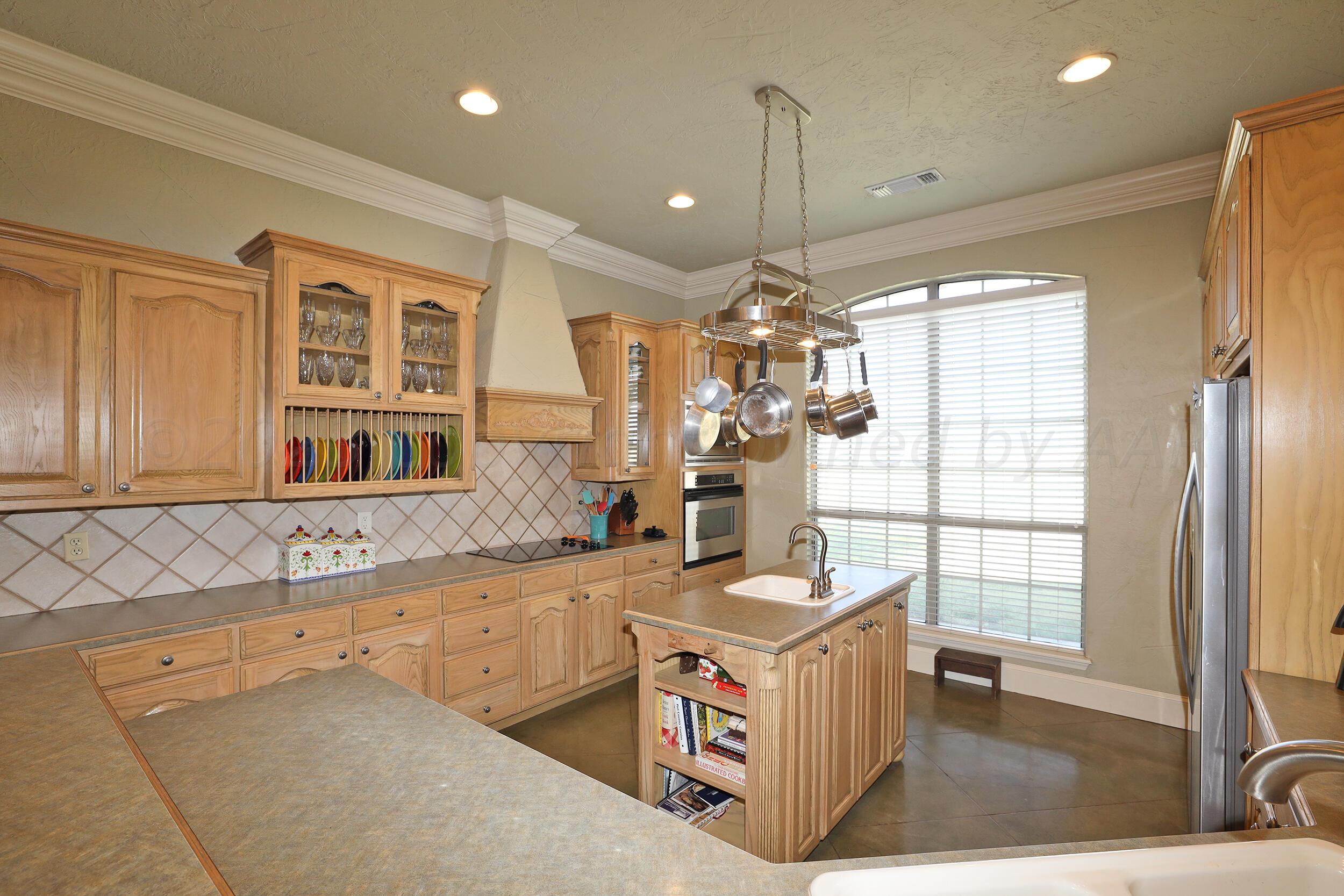 16339 Country Road Canyon, TX 79015 - Photo 19 of 56 Kitchen3