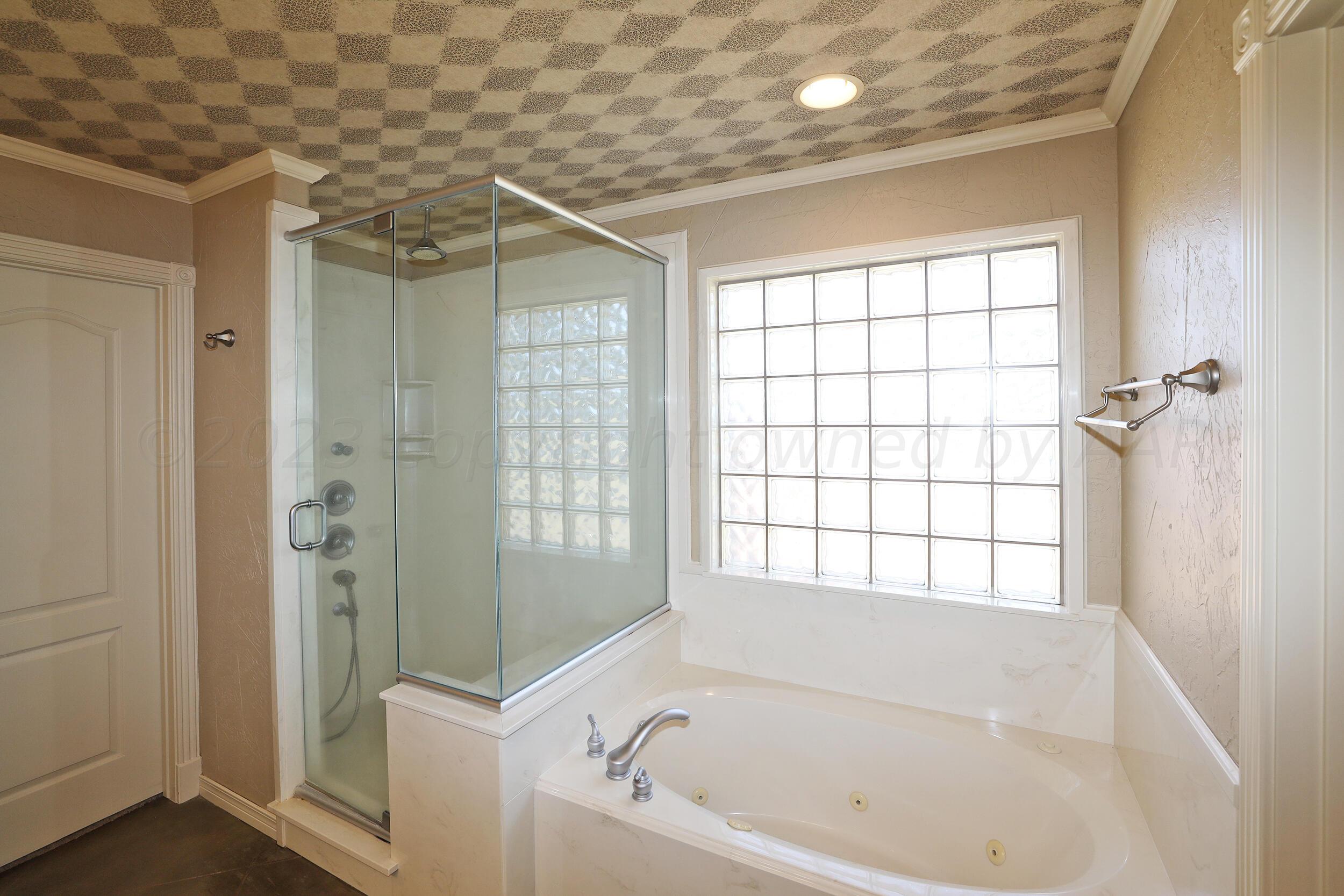 16339 Country Road Canyon, TX 79015 - Photo 28 of 56 Master Bath2
