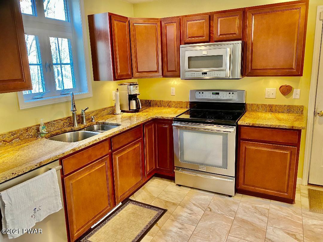 125 Johnson Road Milford, PA 18337 - Photo 4 of 27