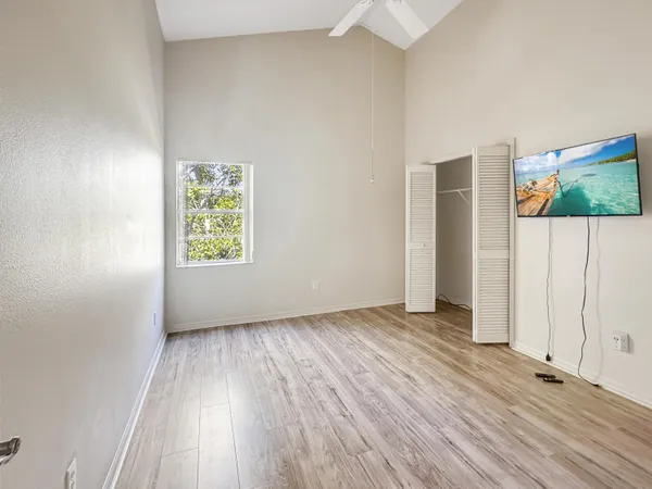 $5,500 | 1860 Cobia Drive, Vero Beach, FL 32960