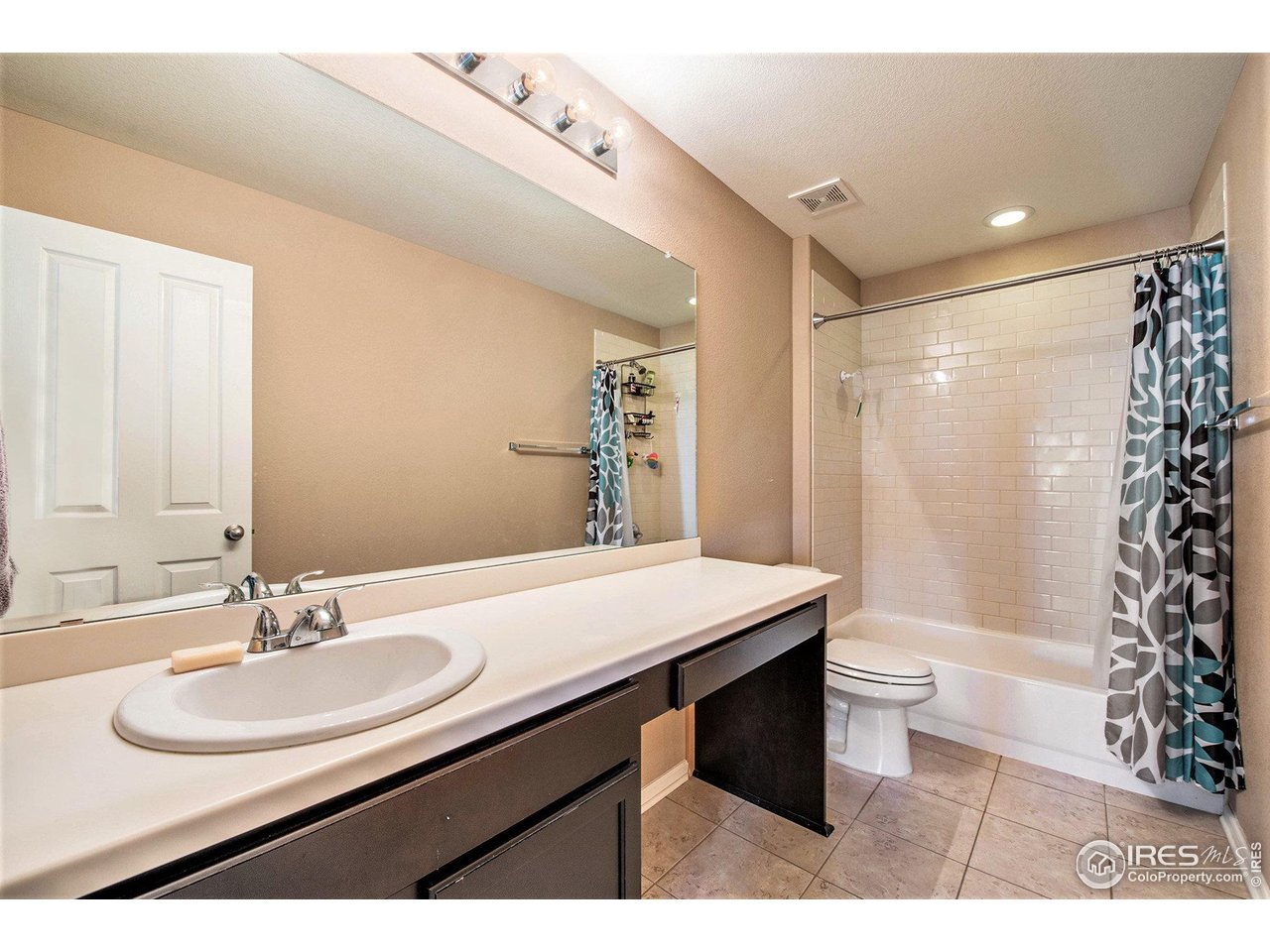 4872 Monarch Drive Firestone, CO 80504 - Photo 24 of 34 Upper-Level Full Bath