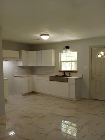 $2,055 | 1916 Las Palmas Drive, Port Arthur, TX 77642