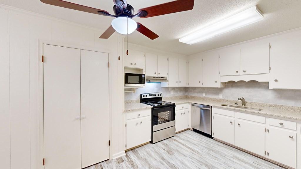 680 Ben Ivey Road Webb, AL 36376 - Photo 15 of 44