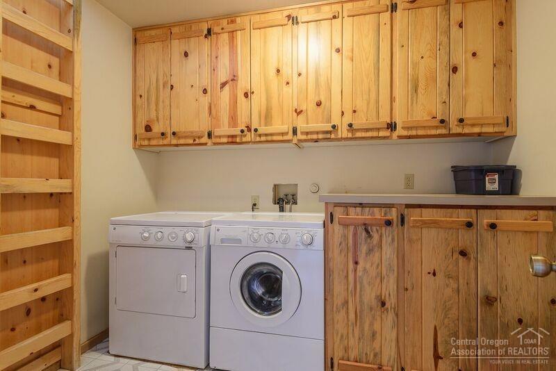 17614 Plainview Road Bend, OR 97703 - Photo 15 of 25 Gallery Image 15