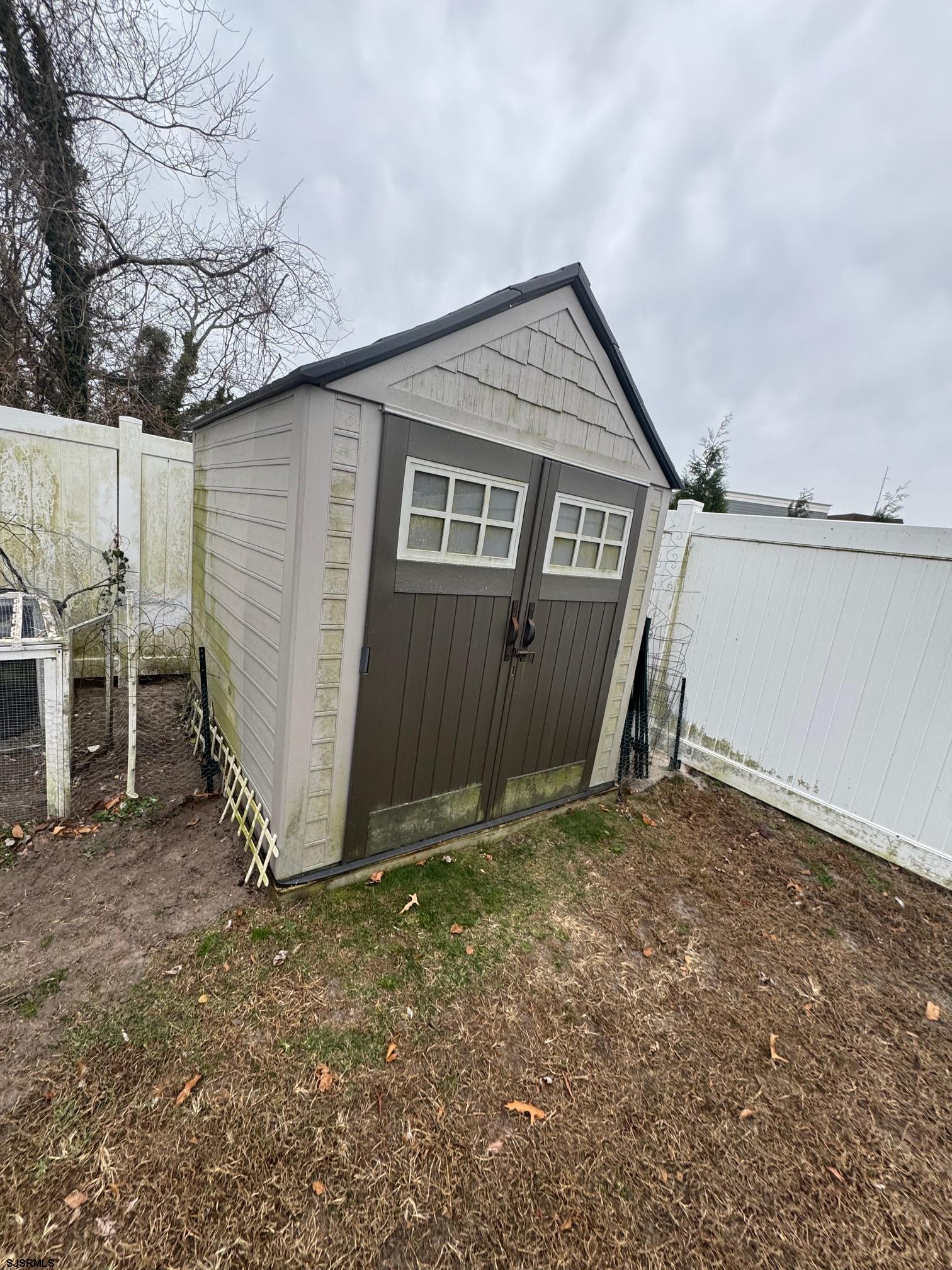 1801 Tilton Road Northfield, NJ 08225 - Photo 30 of 30 a view of a backyard