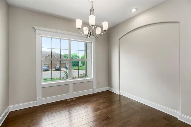 $620,000 | 4443 Sienna Ridge, Riverside, MO 64150