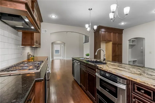 $620,000 | 4443 Sienna Ridge, Riverside, MO 64150