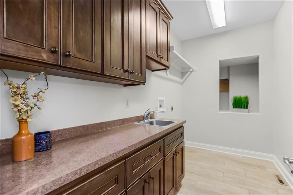 4443 Sienna Ridge Riverside, MO 64150 - Photo 9 of 33