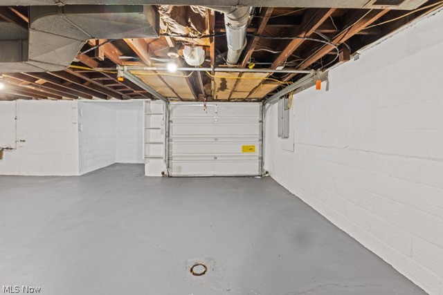 1232 Swearingen Road Weirton, WV 26062 - Photo 18 of 27 Garage