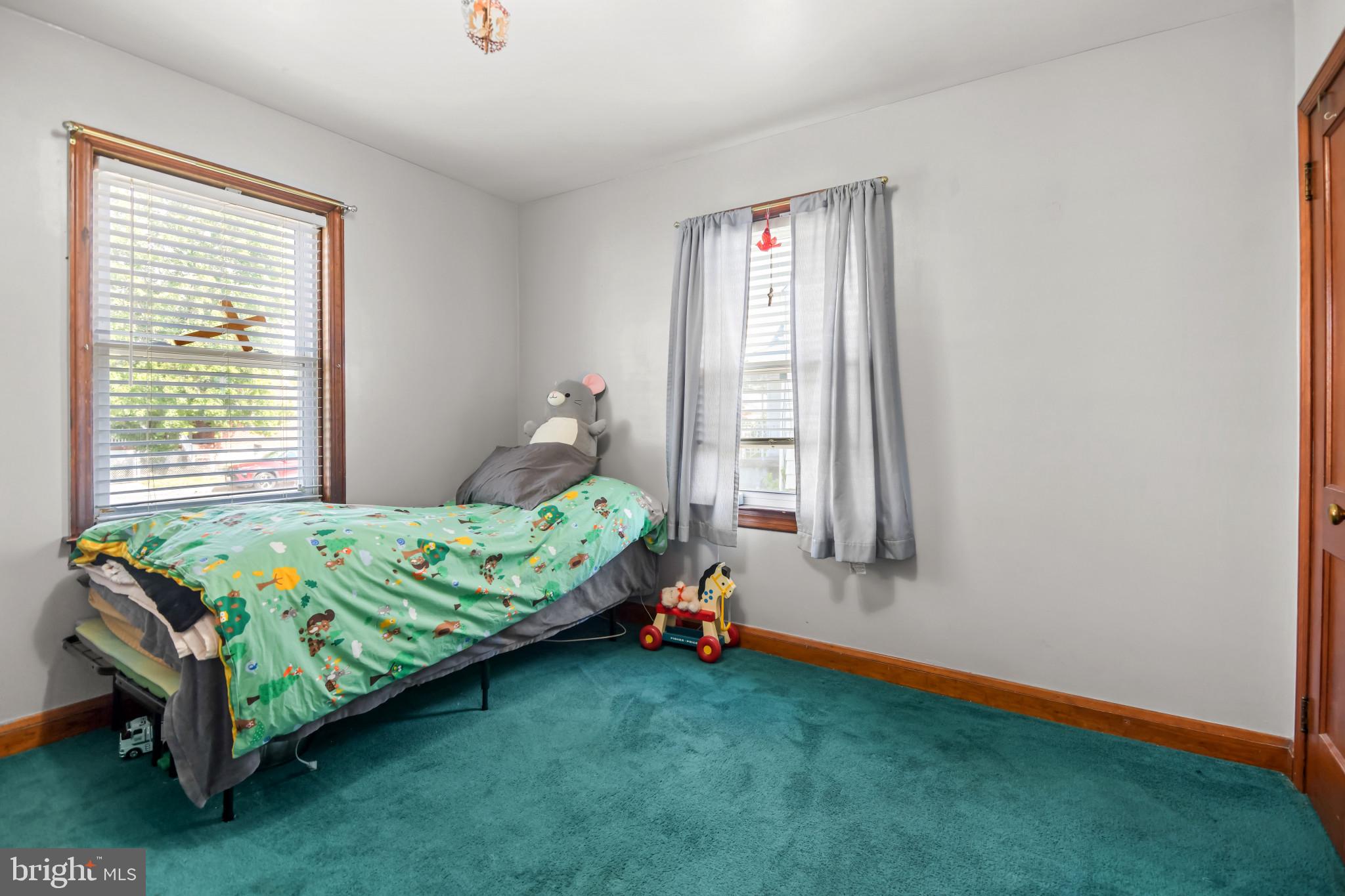 320 South Taylor Avenue Baltimore, MD 21221 - Photo 18 of 25 Bedroom 2