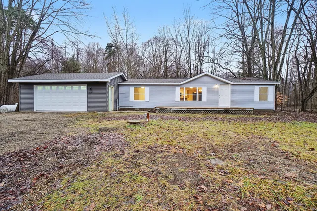 $234,900 | 31210 42nd Avenue, Paw Paw, MI 49079