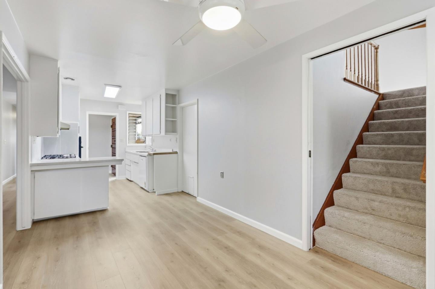 725 Santa Rita Street Sunnyvale, CA 94085 - Photo 13 of 34
