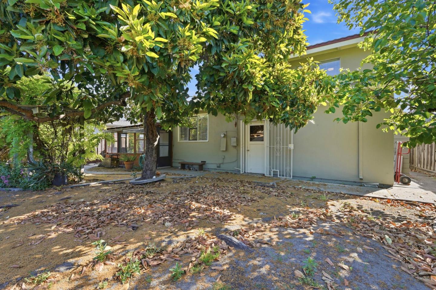 725 Santa Rita Street Sunnyvale, CA 94085 - Photo 30 of 34