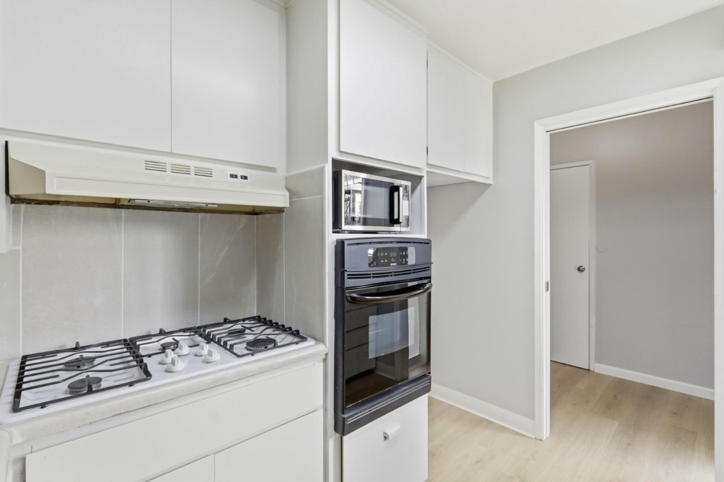 725 Santa Rita Street Sunnyvale, CA 94085 - Photo 8 of 34