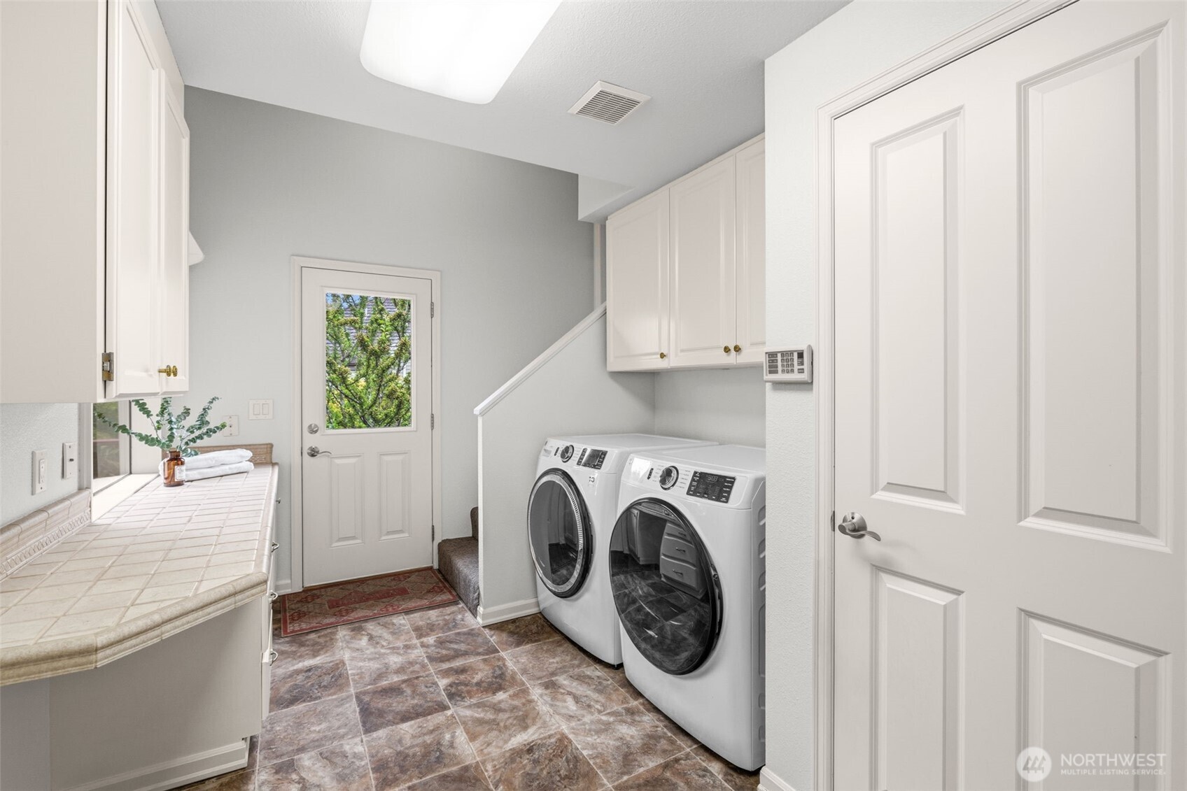7320 164th Place Southwest Edmonds, WA 98026 - Photo 23 of 40