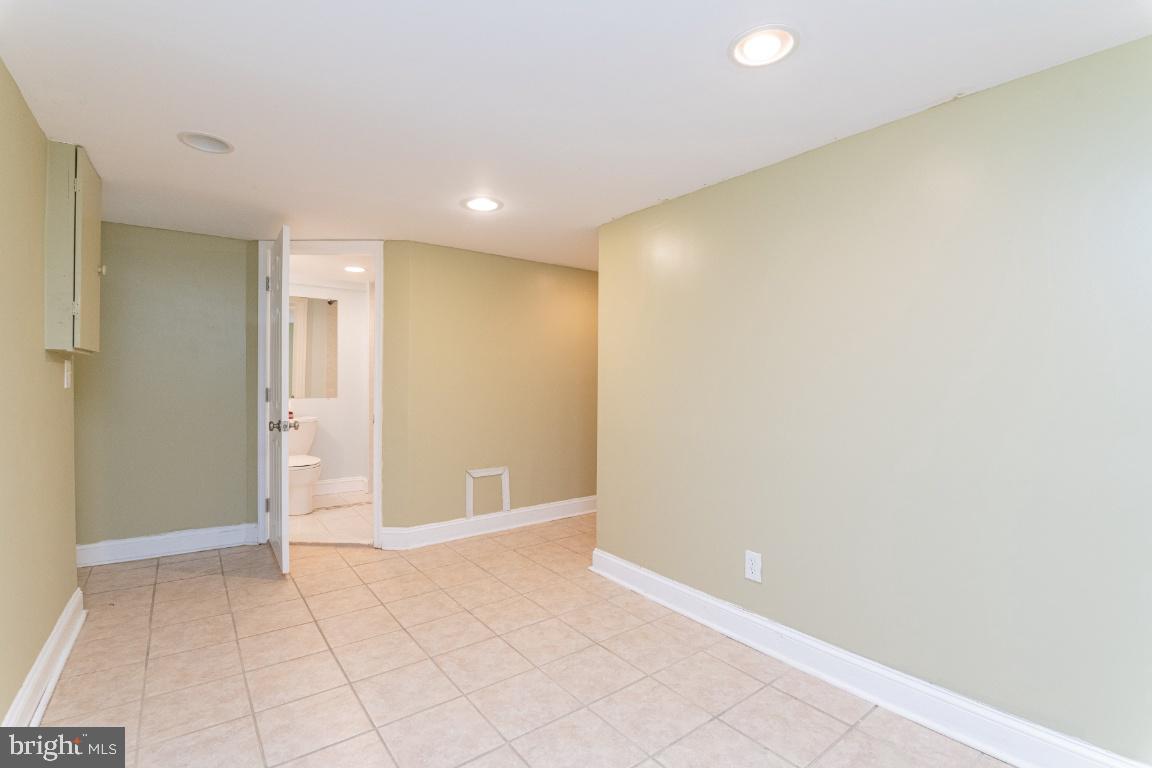 1045 Reverdy Road Baltimore, MD 21212 - Photo 20 of 28