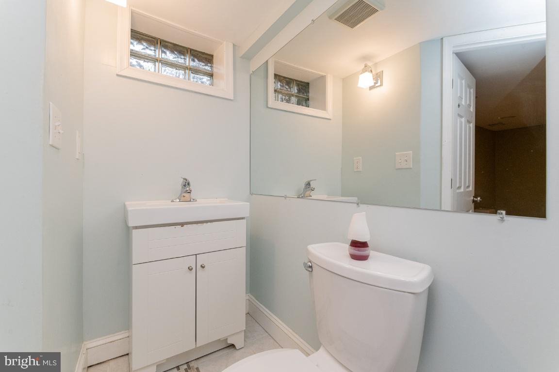 1045 Reverdy Road Baltimore, MD 21212 - Photo 21 of 28