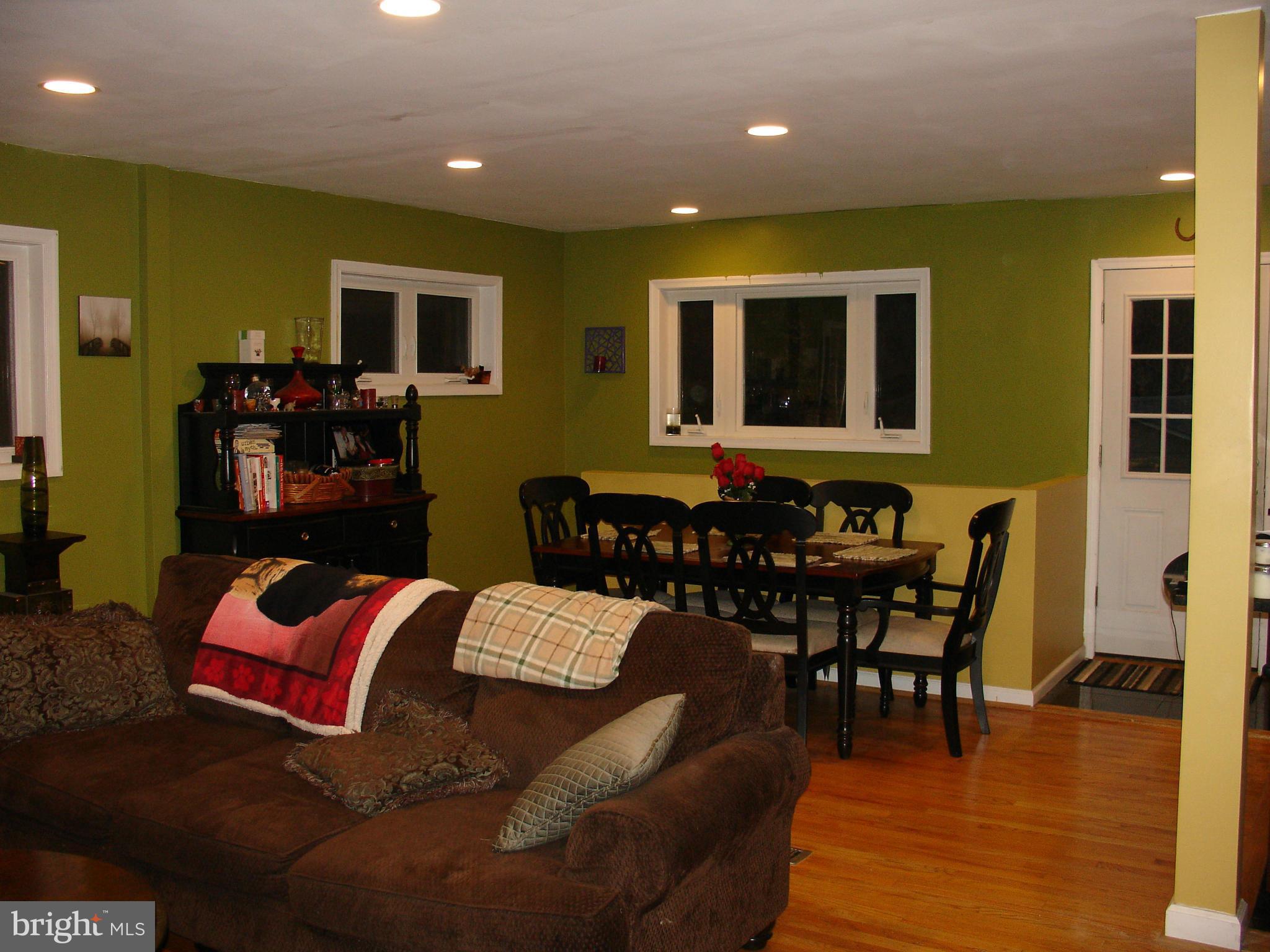 10412 Rodney Road Silver Spring, MD 20903 - Photo 7 of 20 Dining Room