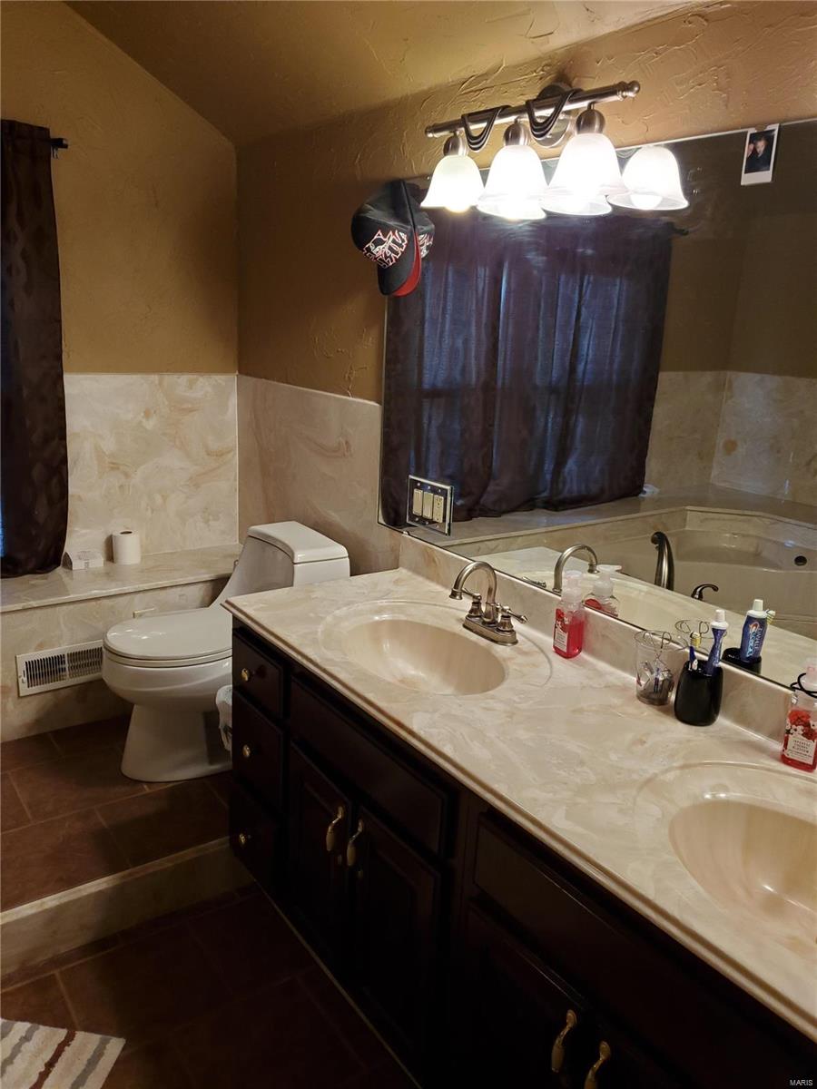 3308 Johnson Road Granite City, IL 62040 - Photo 20 of 21 Gallery Image 20