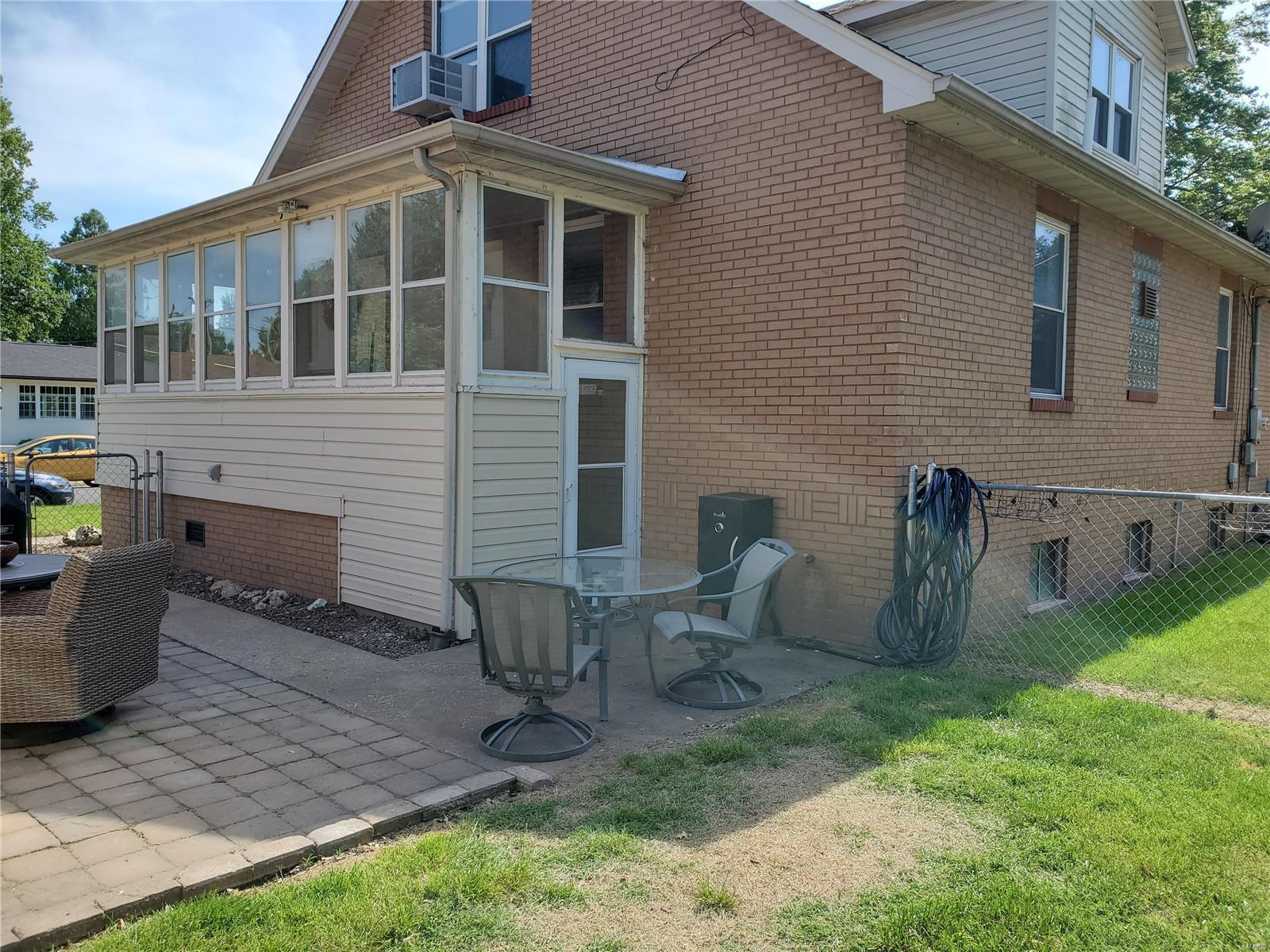 3308 Johnson Road Granite City, IL 62040 - Photo 6 of 21 Gallery Image 6