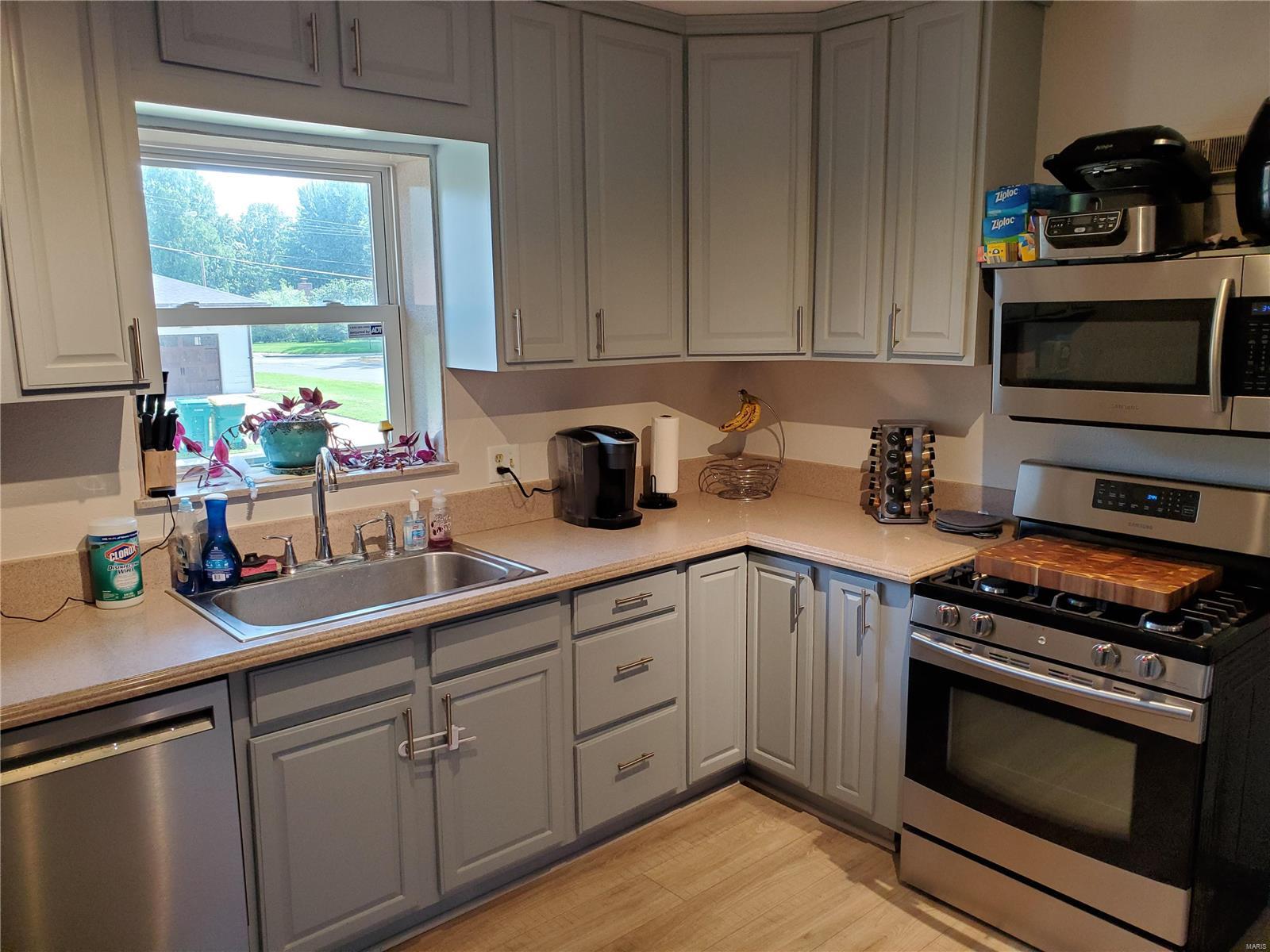 3308 Johnson Road Granite City, IL 62040 - Photo 9 of 21 Gallery Image 9