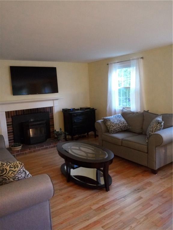 27 Carriage Road Cumberland Foreside, ME 04110 - Photo 8 of 20 Photo