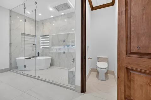 $3,400,000 | 2719 Northeast 19th Street, Fort Lauderdale, FL 33305