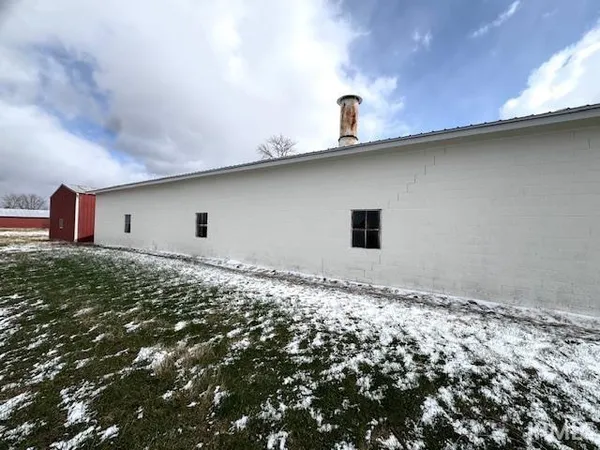 $289,000 | 8499 Highway 71, Dana, IN 47847