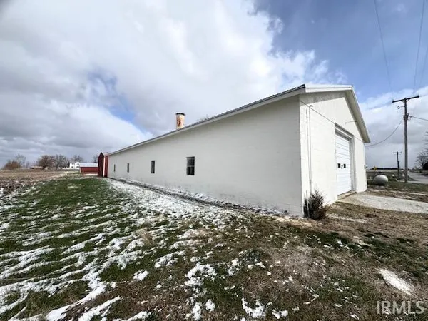 $289,000 | 8499 Highway 71, Dana, IN 47847