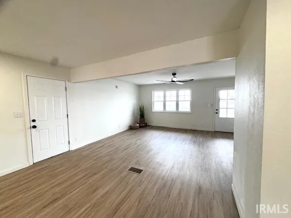 $289,000 | 8499 Highway 71, Dana, IN 47847