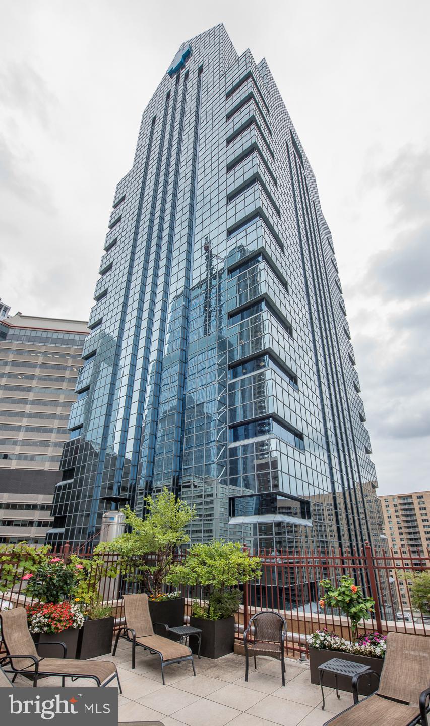 1900 John F Kennedy Boulevard, Unit 1012 Philadelphia, PA 19103 - Photo 22 of 22 a front view of a building