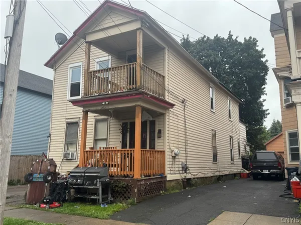 $134,900 | 725 Roberts Street, Utica, NY 13502