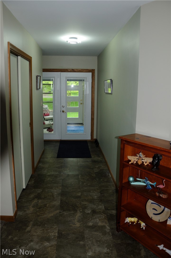 1565 Duffus Road Northeast Warren, OH 44484 - Photo 6 of 42