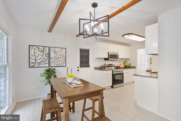 $889,900 | 6410 Wyngate Drive, Springfield, VA 22152