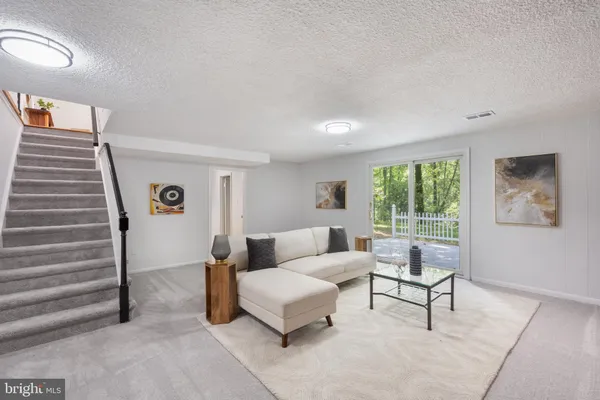 $889,900 | 6410 Wyngate Drive, Springfield, VA 22152