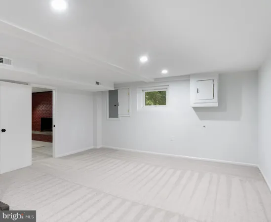 $889,900 | 6410 Wyngate Drive, Springfield, VA 22152