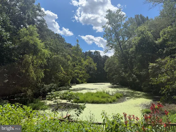 $889,900 | 6410 Wyngate Drive, Springfield, VA 22152