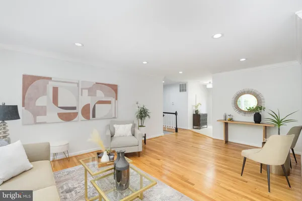 $889,900 | 6410 Wyngate Drive, Springfield, VA 22152