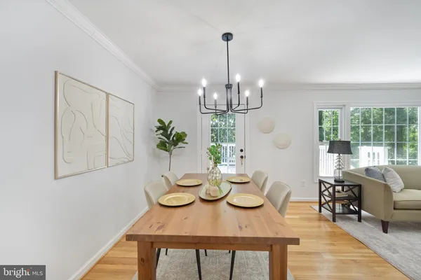 $889,900 | 6410 Wyngate Drive, Springfield, VA 22152