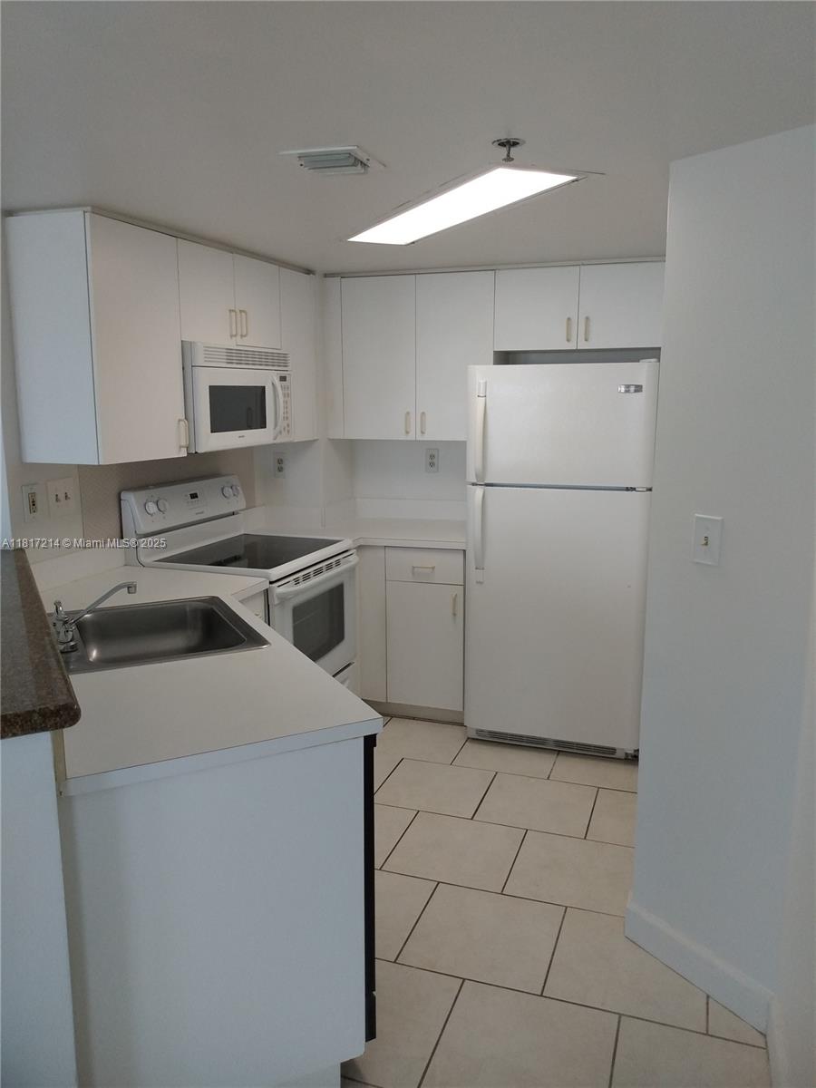 Golden Pines Miami, FL 33145 - Photo 4 of 13