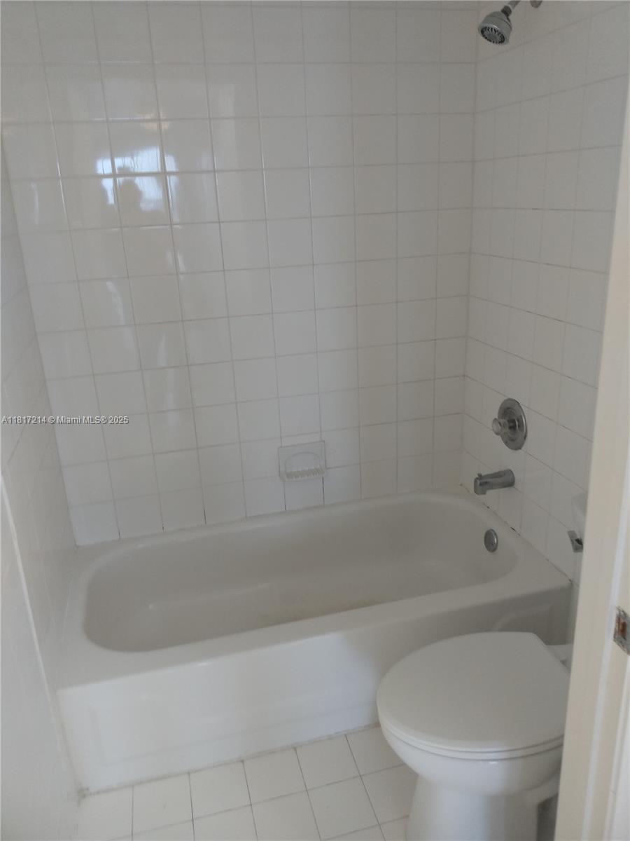 Golden Pines Miami, FL 33145 - Photo 8 of 13