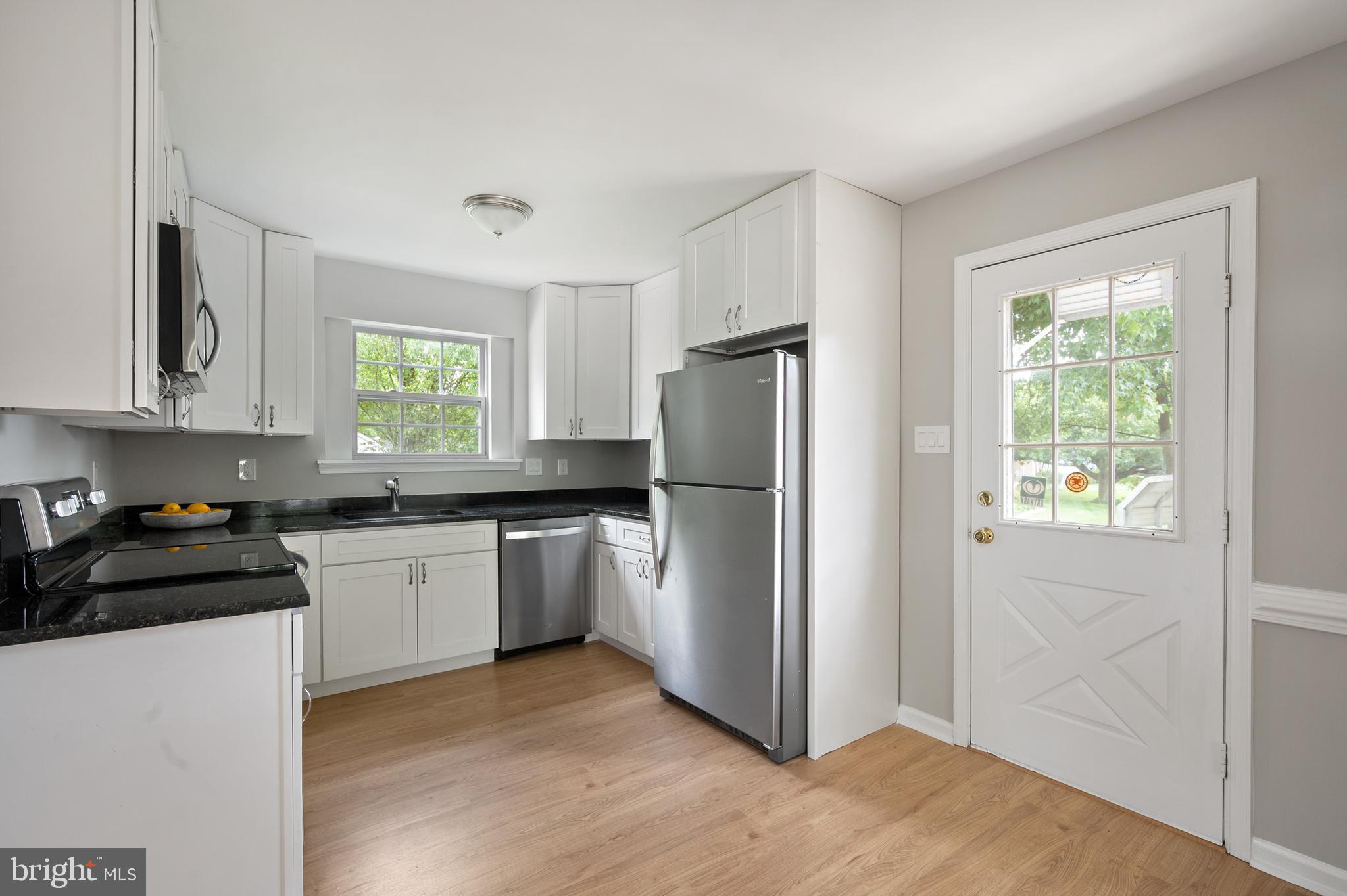 4333 Cub Run Road Chantilly, VA 20151 - Photo 16 of 44 KITCHEN 2