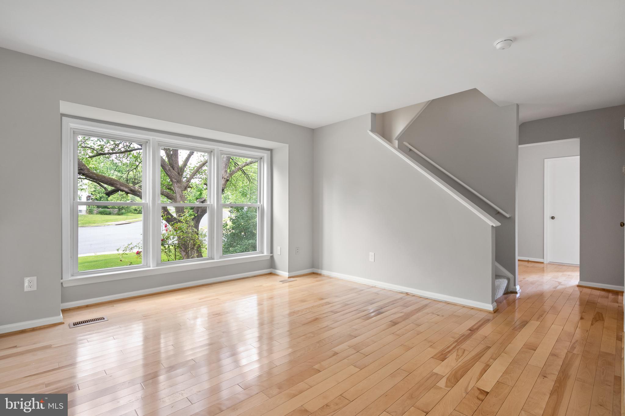 4333 Cub Run Road Chantilly, VA 20151 - Photo 19 of 44 FAMILY ROOM 1