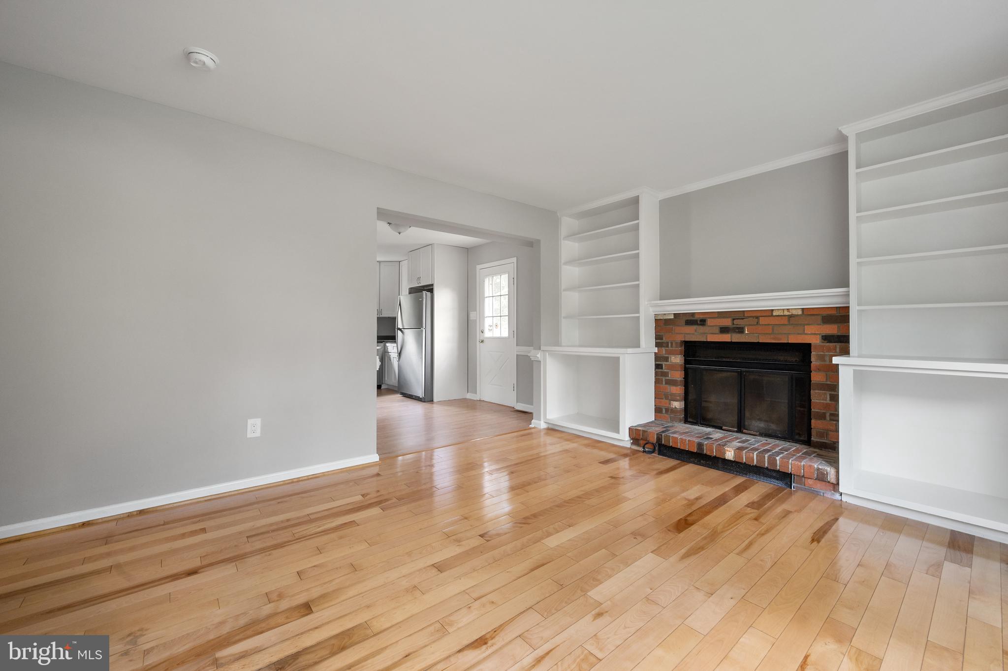 4333 Cub Run Road Chantilly, VA 20151 - Photo 21 of 44 FAMILY ROOM 3